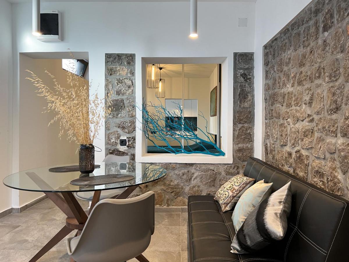 Ferienwohnung Six Senses Tivat Exterior foto